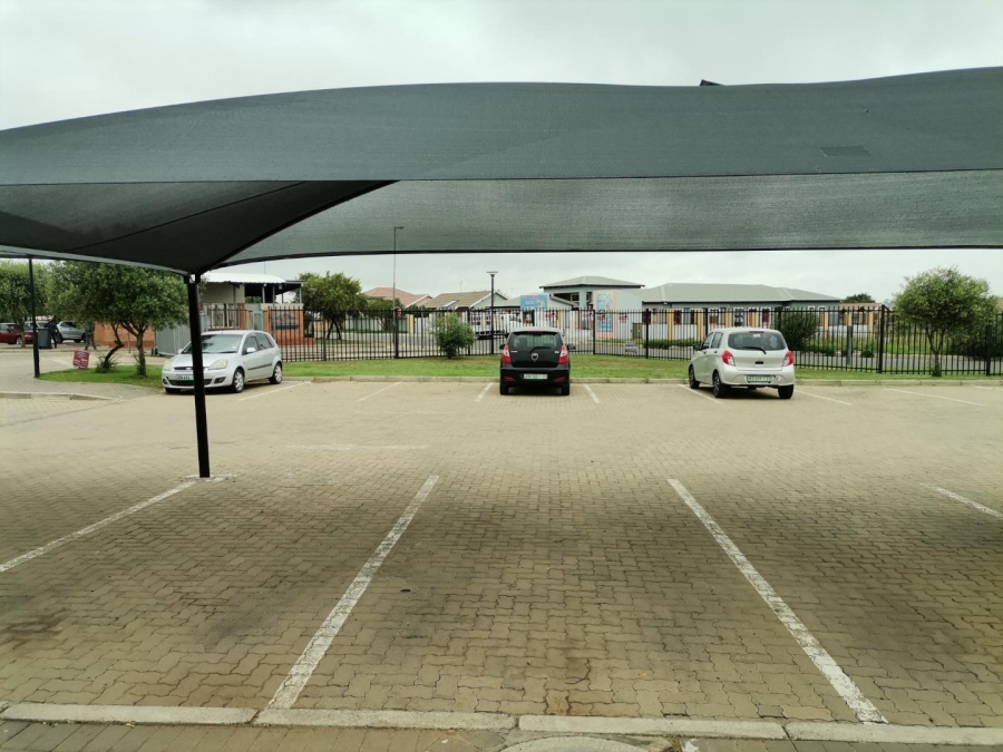 2 Bedroom Property for Sale in Raceway Free State